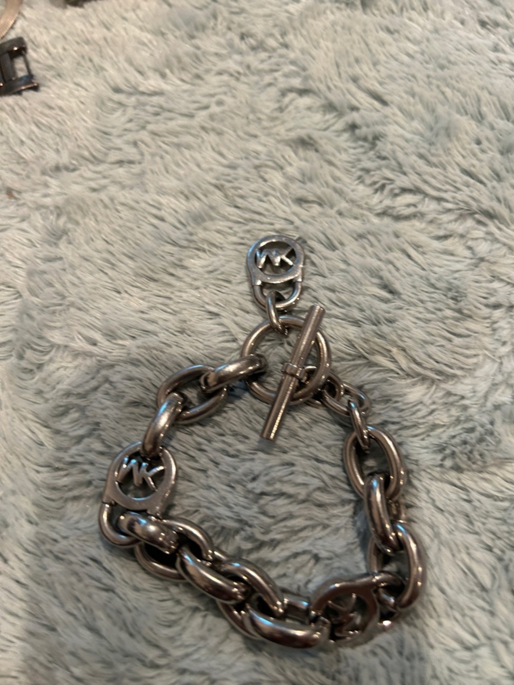 Michael Kors Polished Silver Chain Toggle Bracelet with MK Charm - Picture 5 of 5
